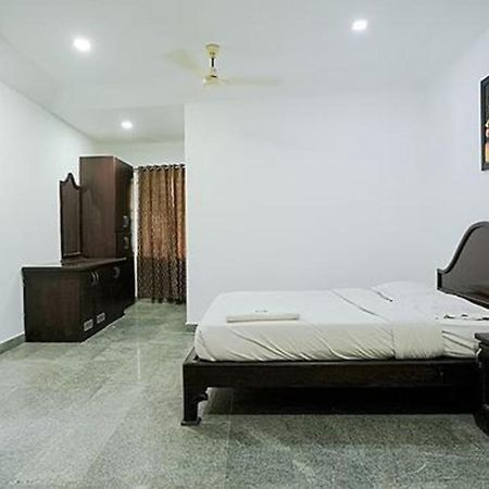 Fabhotel Lime Light Kochi Buitenkant foto